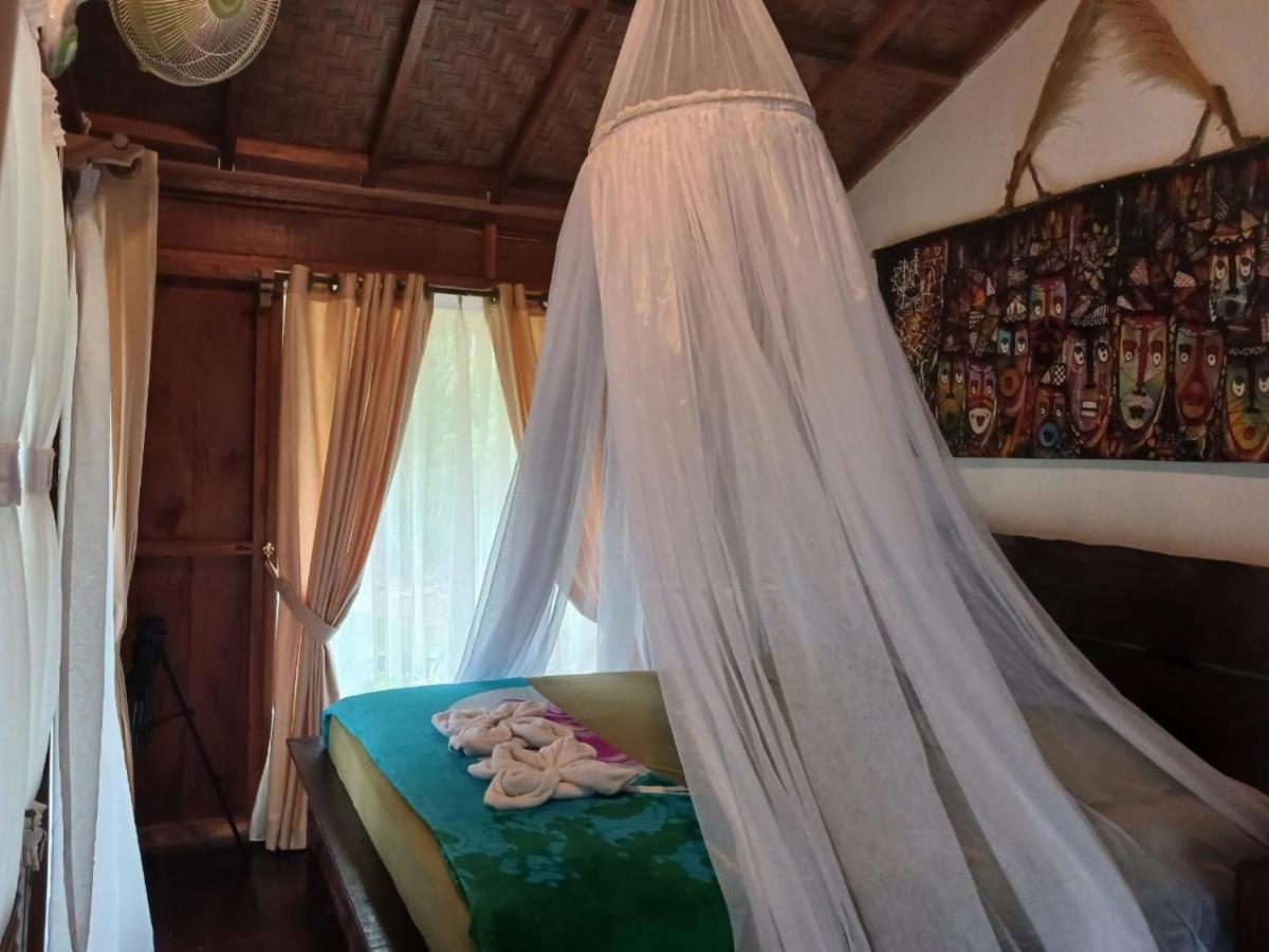 Tropical Jungle Lodge & Jungle Trekking Bukit Lawang Exterior foto