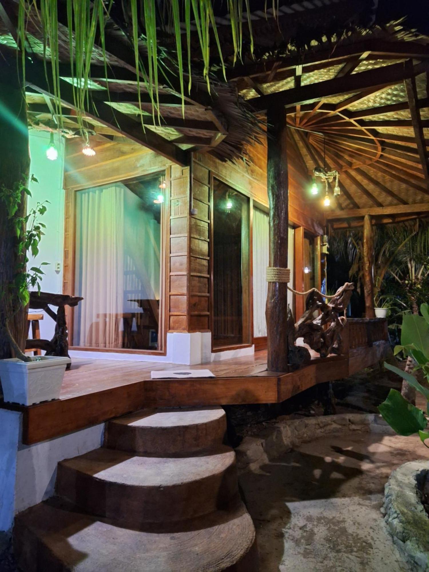 Tropical Jungle Lodge & Jungle Trekking Bukit Lawang Exterior foto